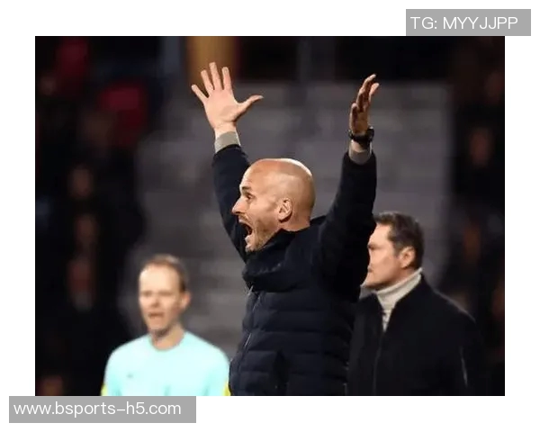 阿贾克斯与西蒙尼斯谈判进行中或将迎来新帅变动 阿贾克斯与西蒙尼斯谈判进行中或将迎来新帅变动